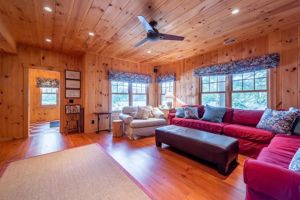 12 Red House Road Acworth NH 03601