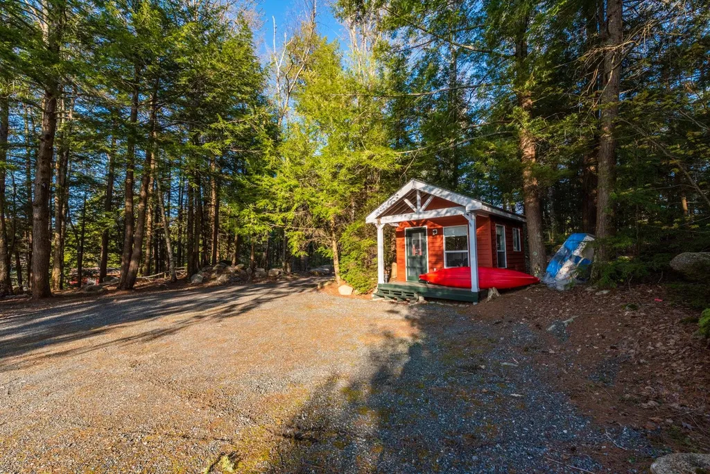 12 Red House Road Acworth NH 03601