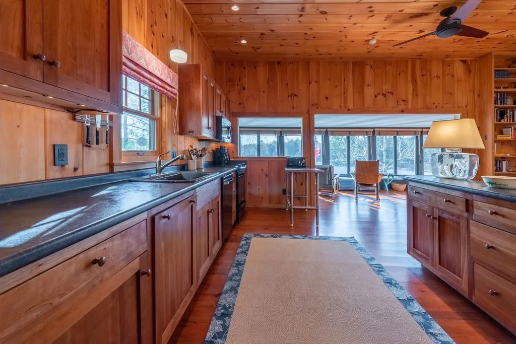 12 Red House Road Acworth NH 03601