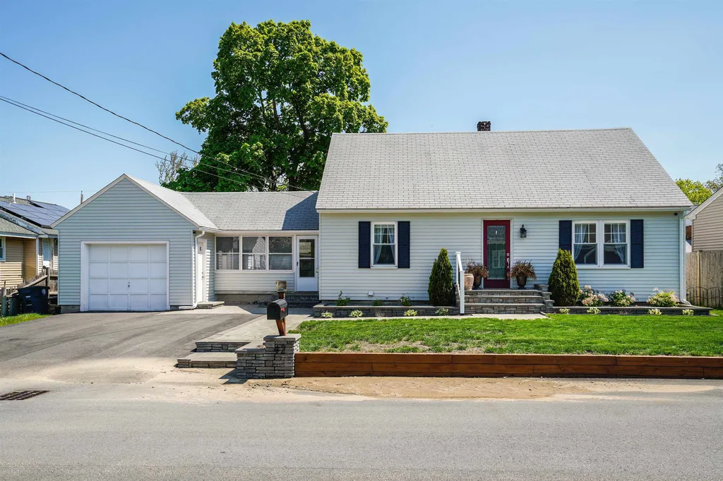 42 Lund Street Nashua NH 03060