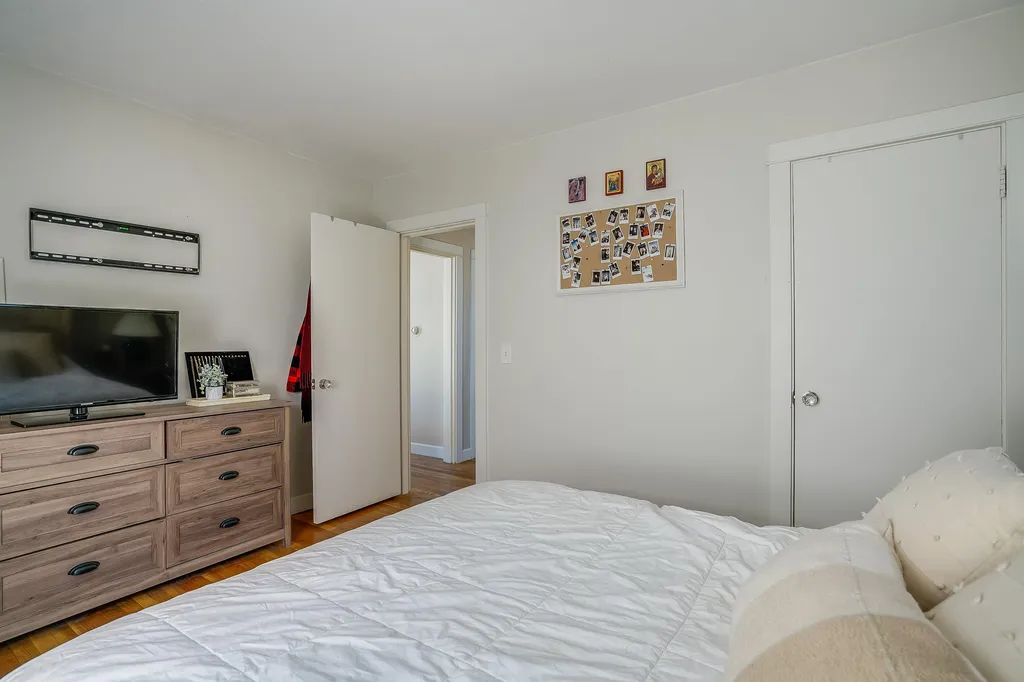 42 Lund Street Nashua NH 03060
