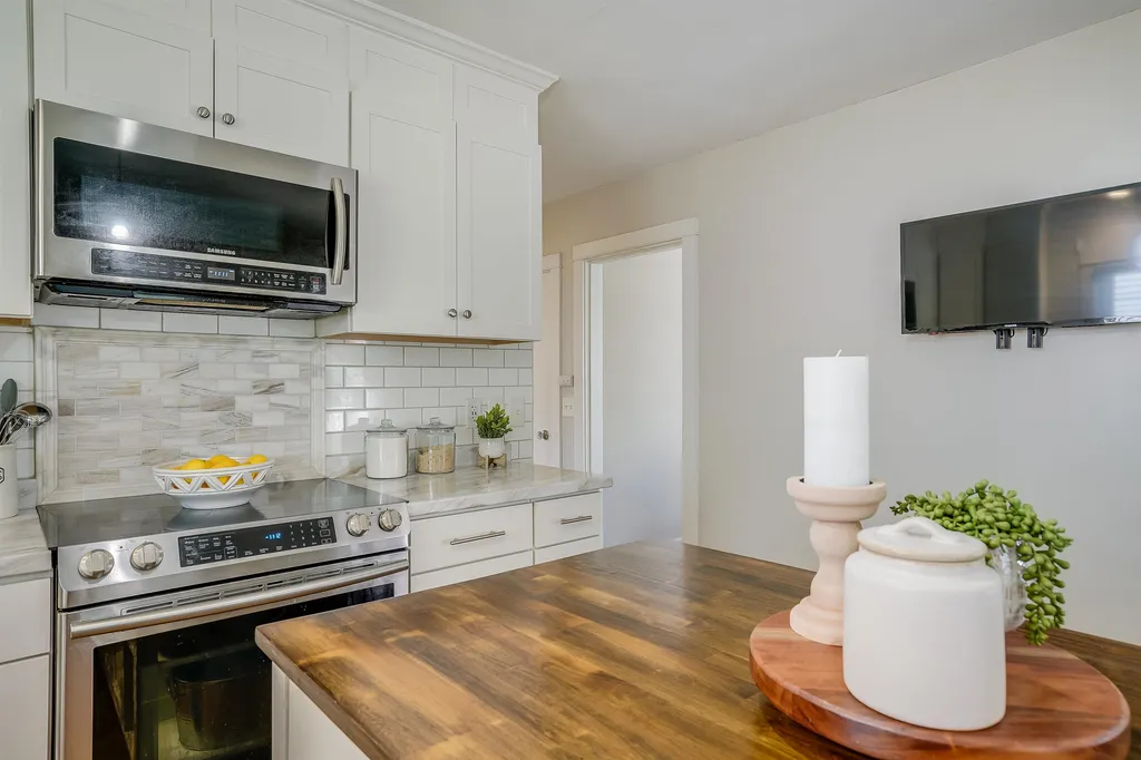 42 Lund Street Nashua NH 03060
