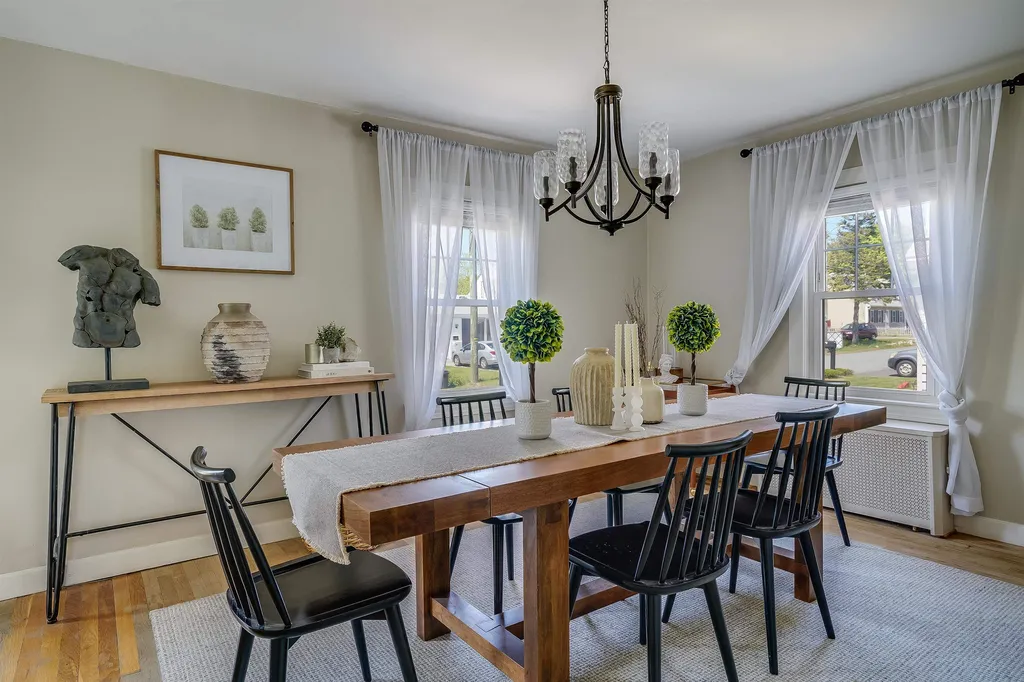 42 Lund Street Nashua NH 03060