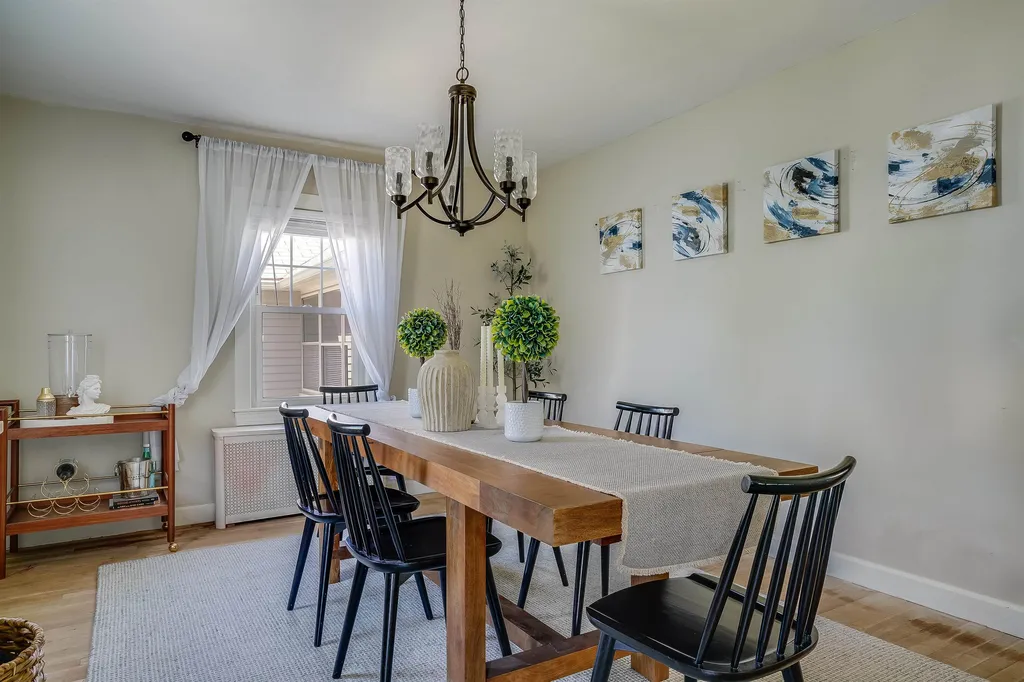 42 Lund Street Nashua NH 03060
