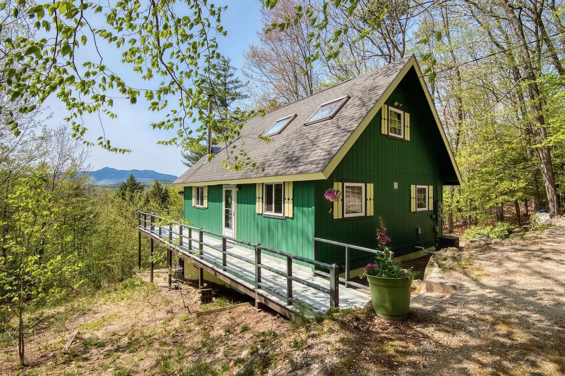 14 Jungfrau Road Madison NH 03849