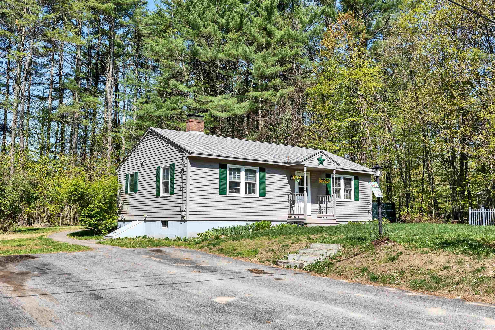 22 Kevin Lane Jaffrey NH 03452