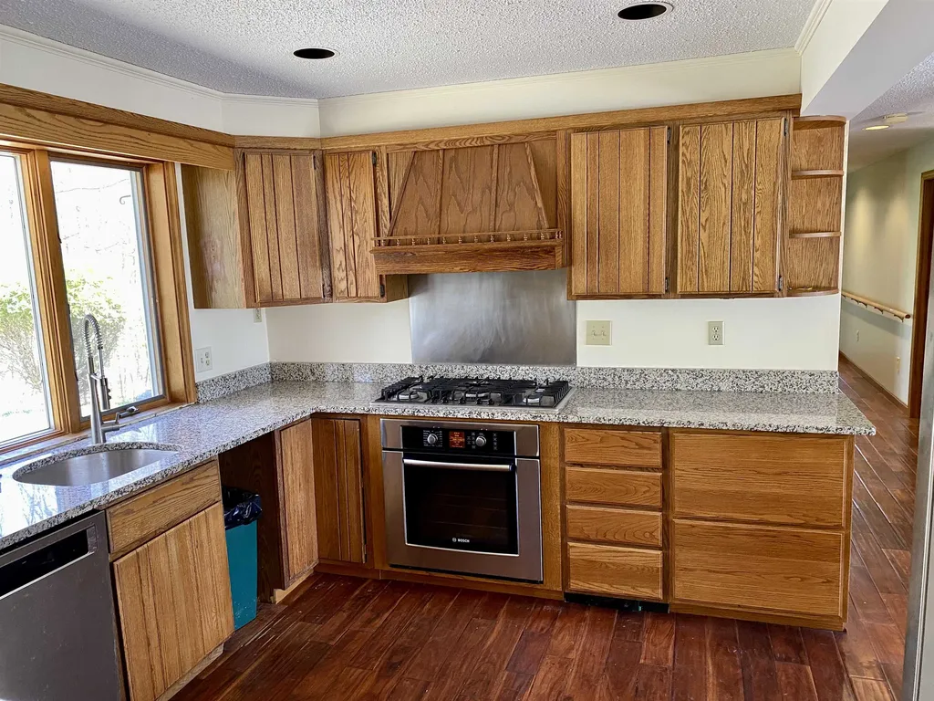 61 Hemlock Drive Wolfeboro NH 03894