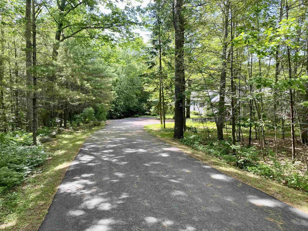 61 Hemlock Drive Wolfeboro NH 03894