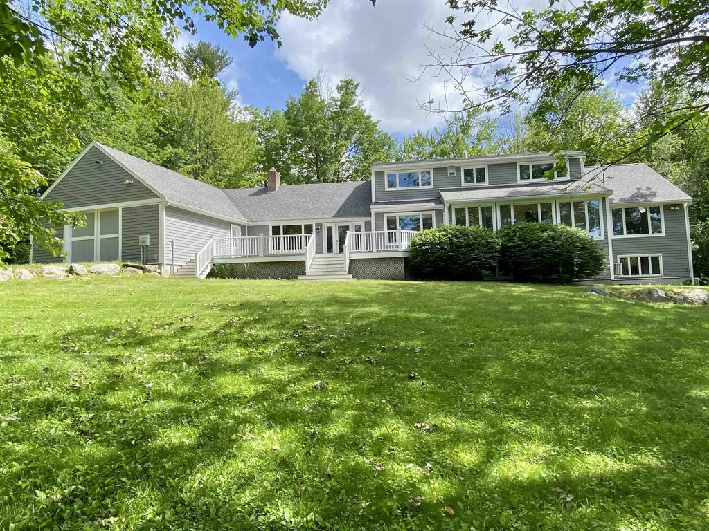 61 Hemlock Drive Wolfeboro NH 03894