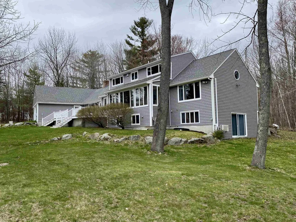 61 Hemlock Drive Wolfeboro NH 03894