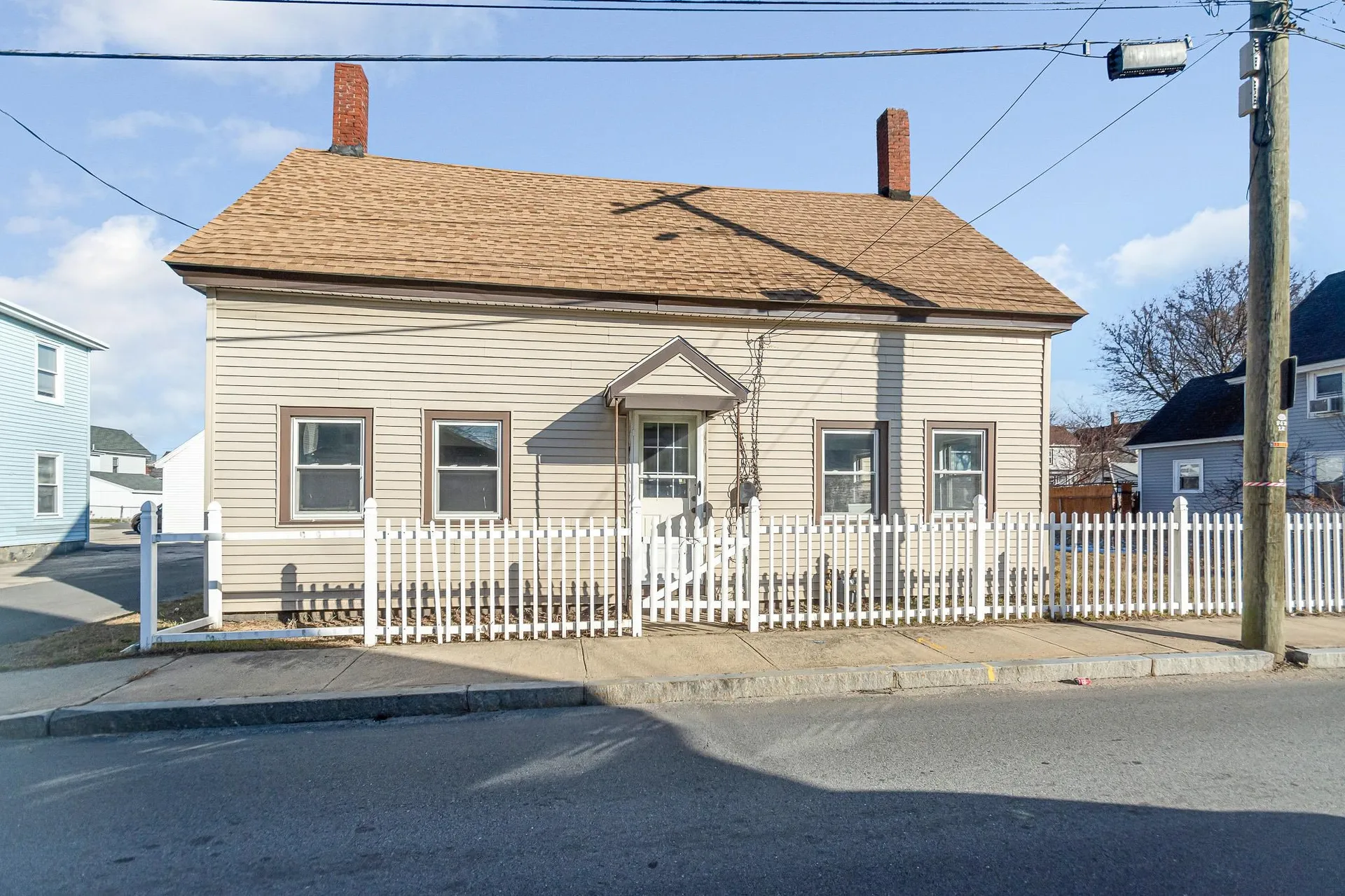 12 Pierce Street Nashua NH 03060