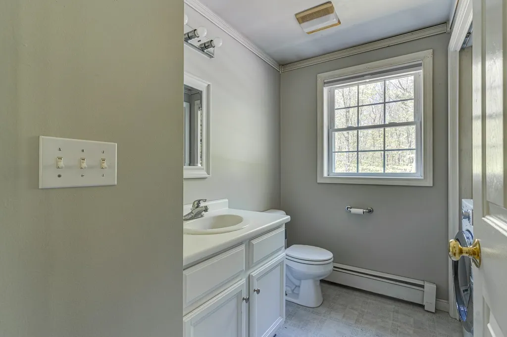 104 Grandview Road Milton NH 03851