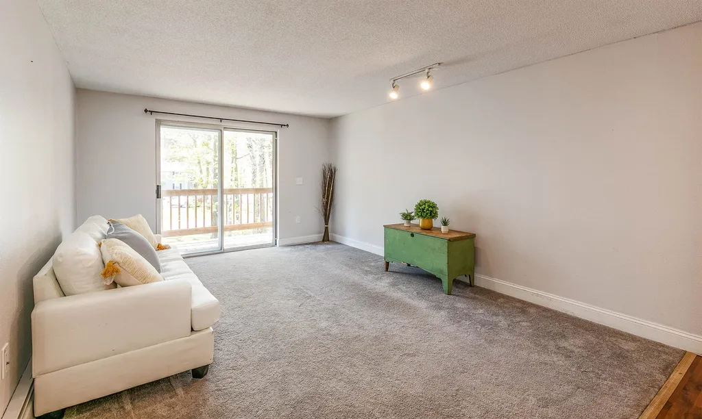 37 Alice Drive Concord NH 03303