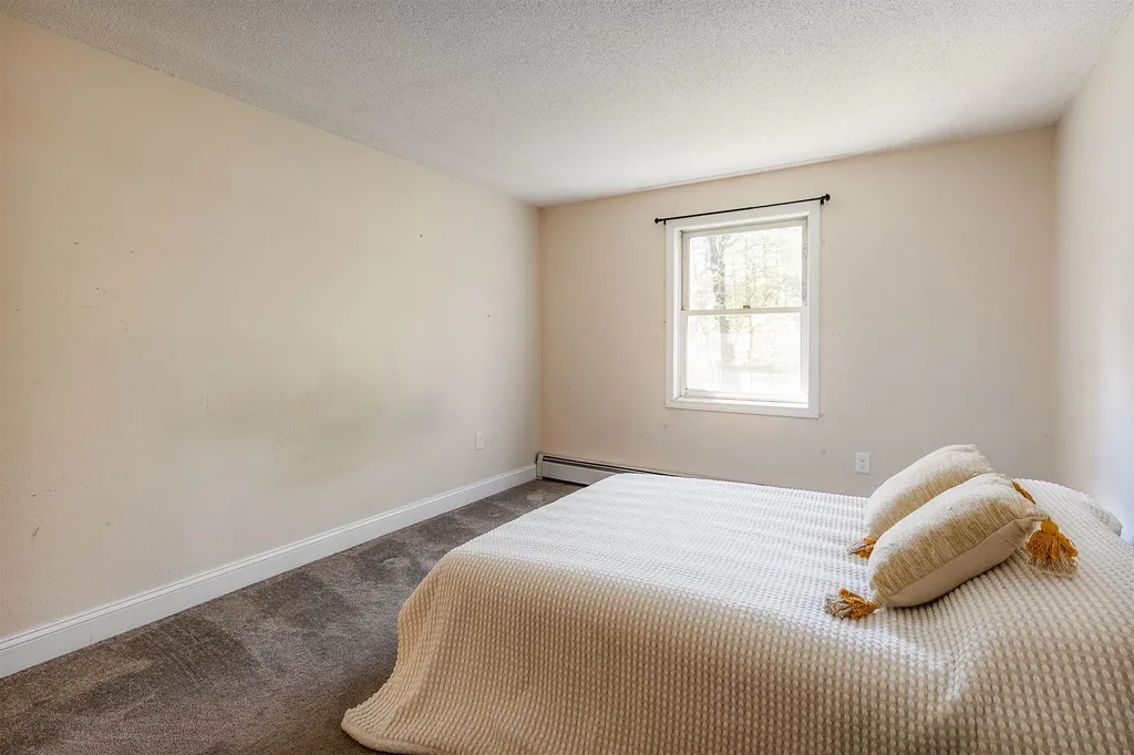 37 Alice Drive Concord NH 03303