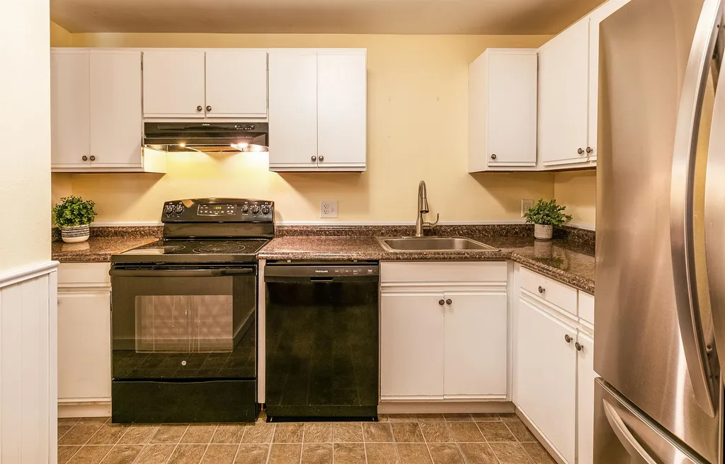 37 Alice Drive Concord NH 03303