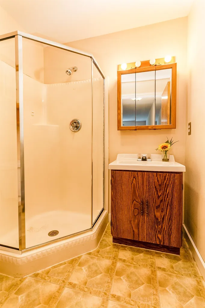 37 Alice Drive Concord NH 03303