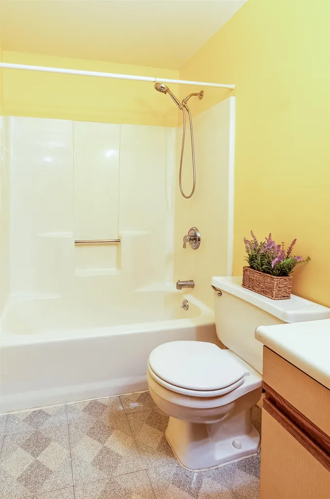 37 Alice Drive Concord NH 03303