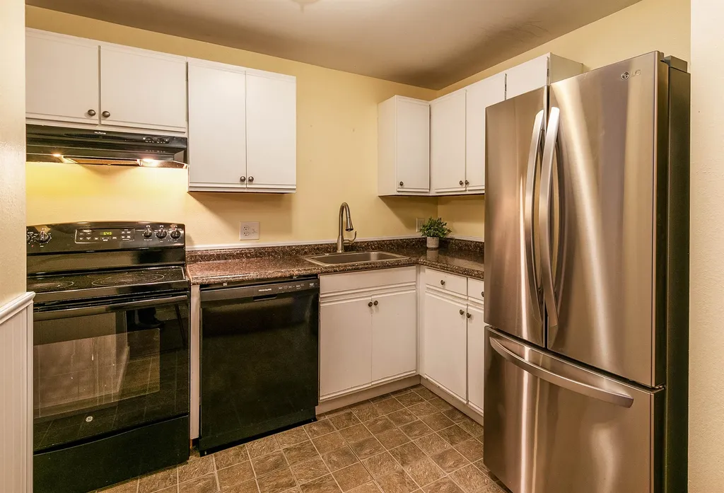 37 Alice Drive Concord NH 03303