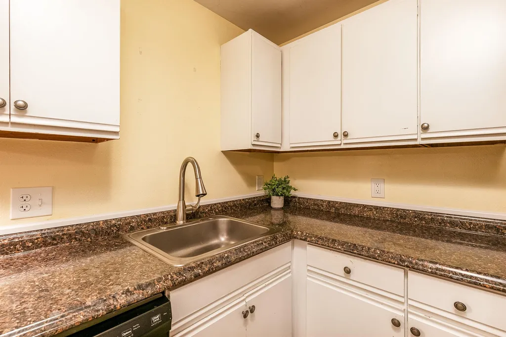 37 Alice Drive Concord NH 03303