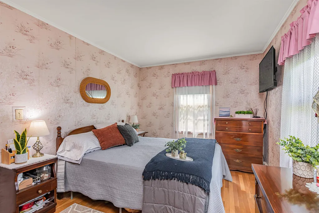 71 Munsill Avenue Bristol VT 05443