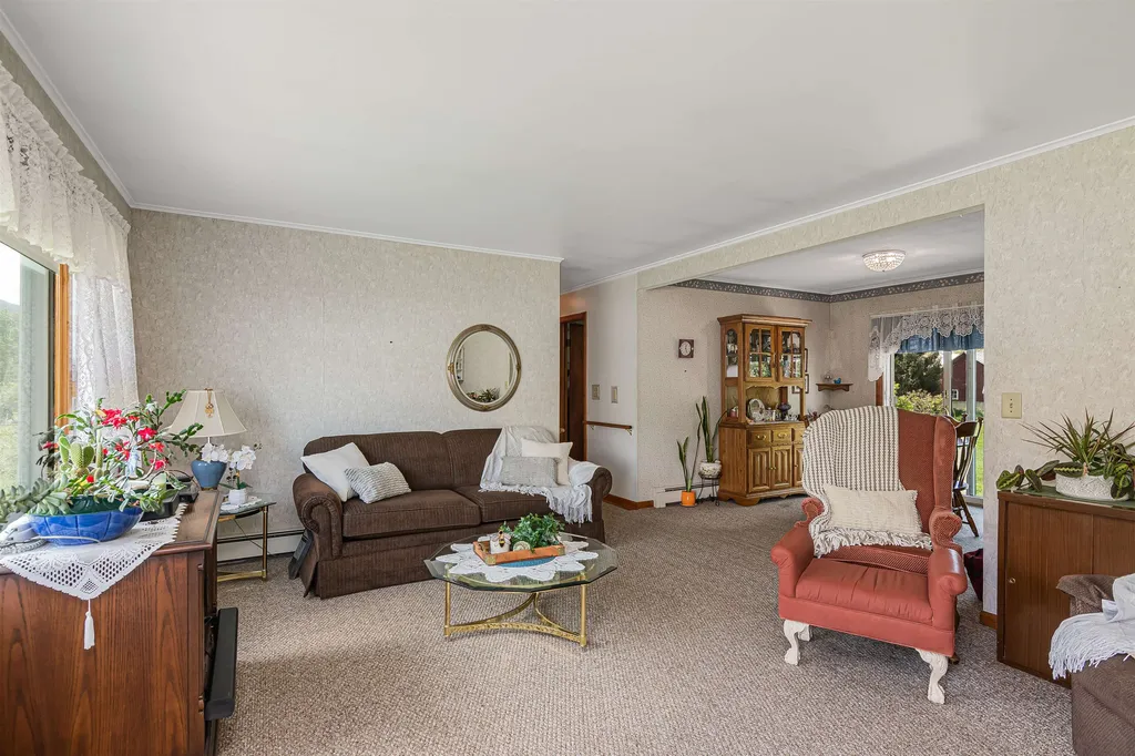 71 Munsill Avenue Bristol VT 05443