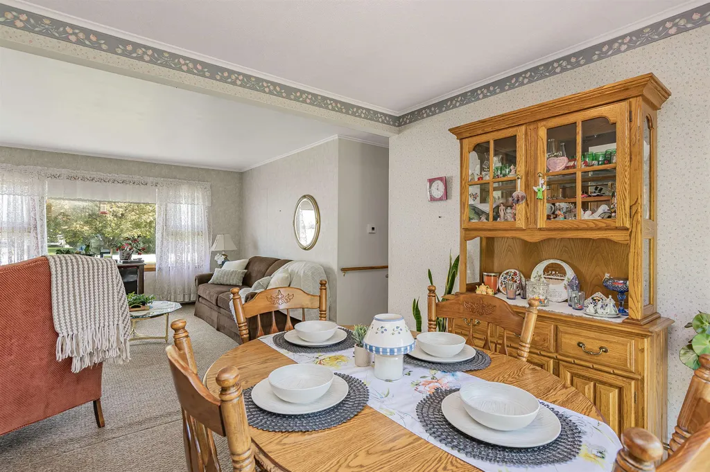 71 Munsill Avenue Bristol VT 05443