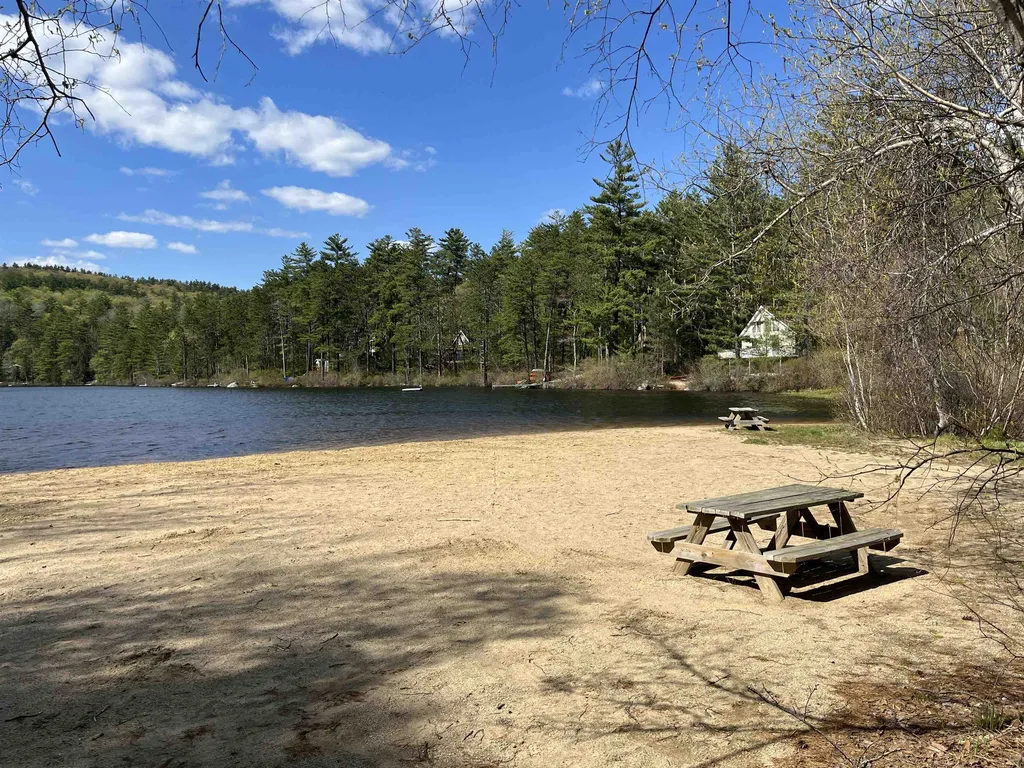 21 Upper Lakeview Drive Madison NH 03849