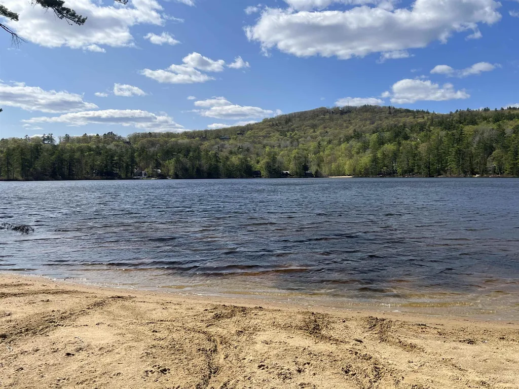 21 Upper Lakeview Drive Madison NH 03849