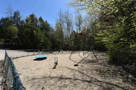 21 Forclaz Road Madison NH 03849