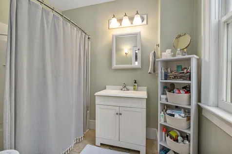 9 Arch Street Dover NH 03820