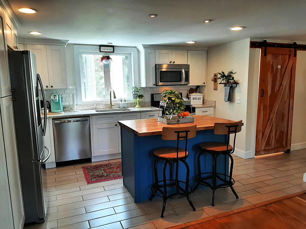 6 Renaud Avenue Dover NH 03820