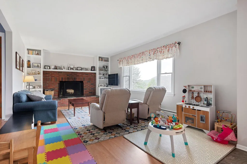 43 Bonner Road Plainfield NH 03781