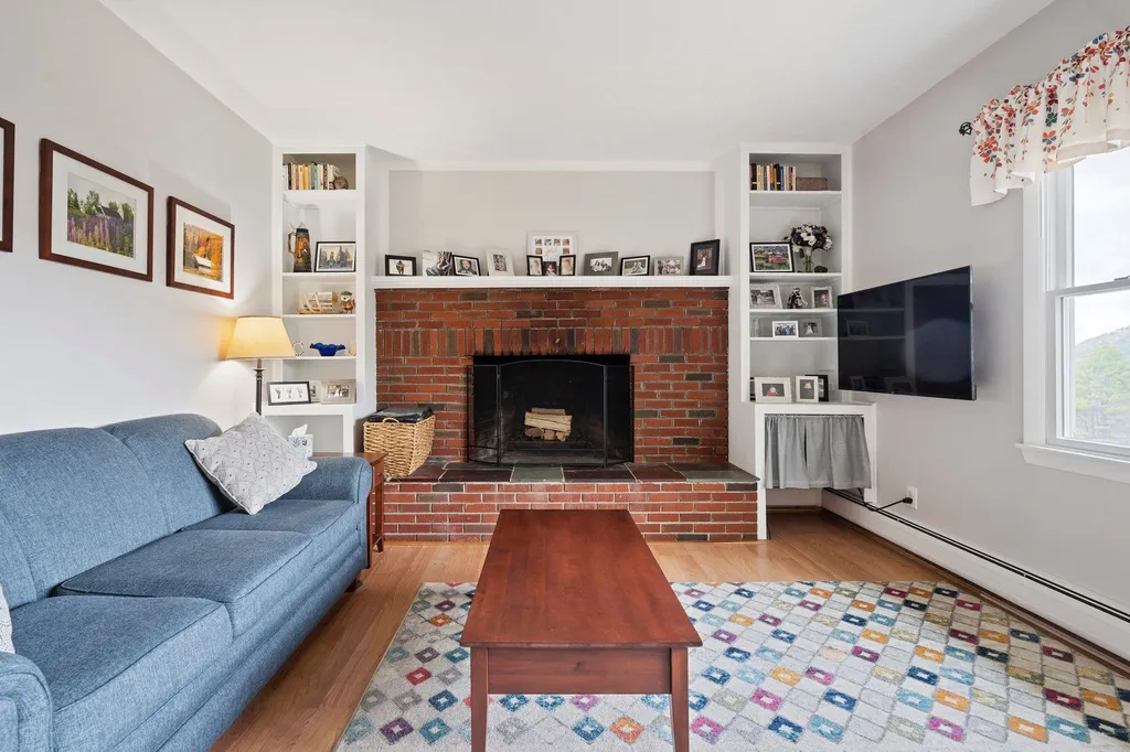 43 Bonner Road Plainfield NH 03781