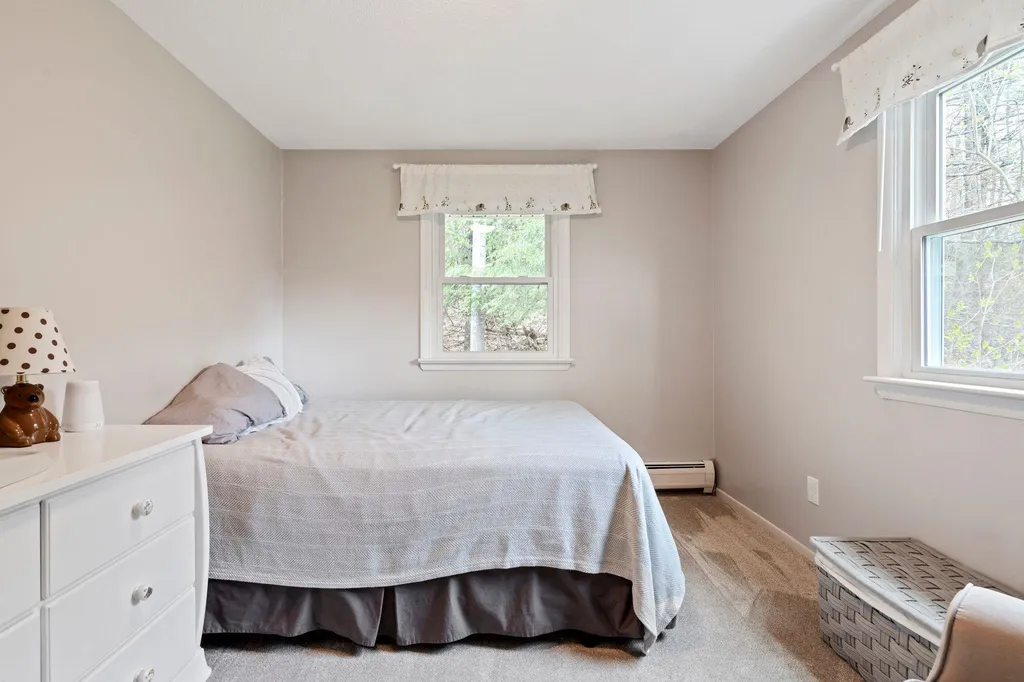 43 Bonner Road Plainfield NH 03781