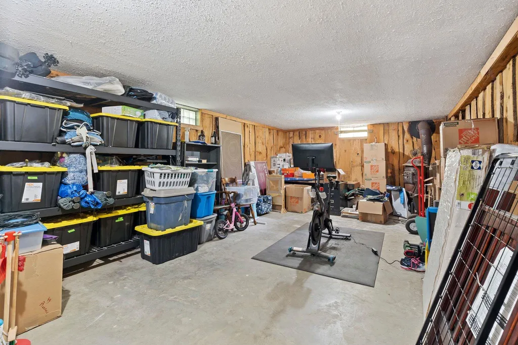 43 Bonner Road Plainfield NH 03781