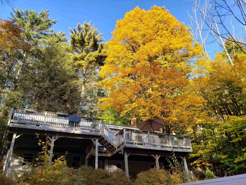 56 Old Hubbard Road Meredith NH 03253