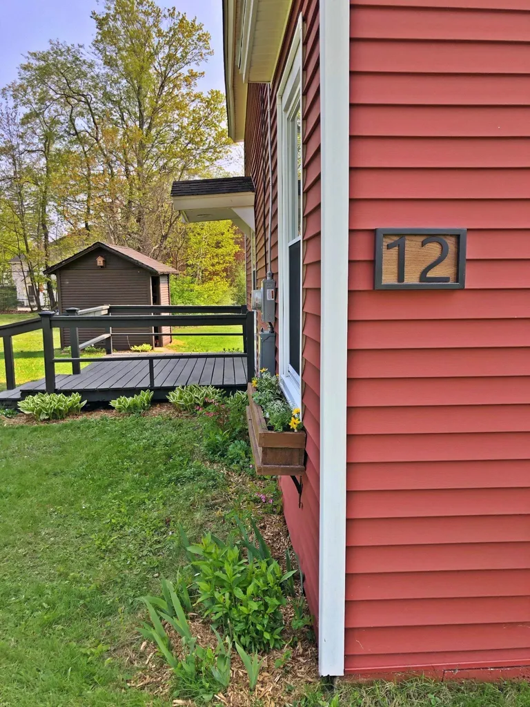 12 West Street Swanzey NH 03446