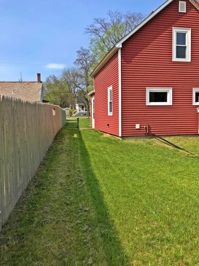 12 West Street Swanzey NH 03446