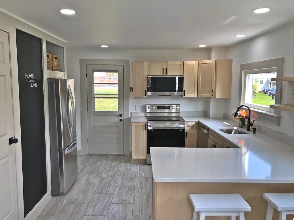 12 West Street Swanzey NH 03446