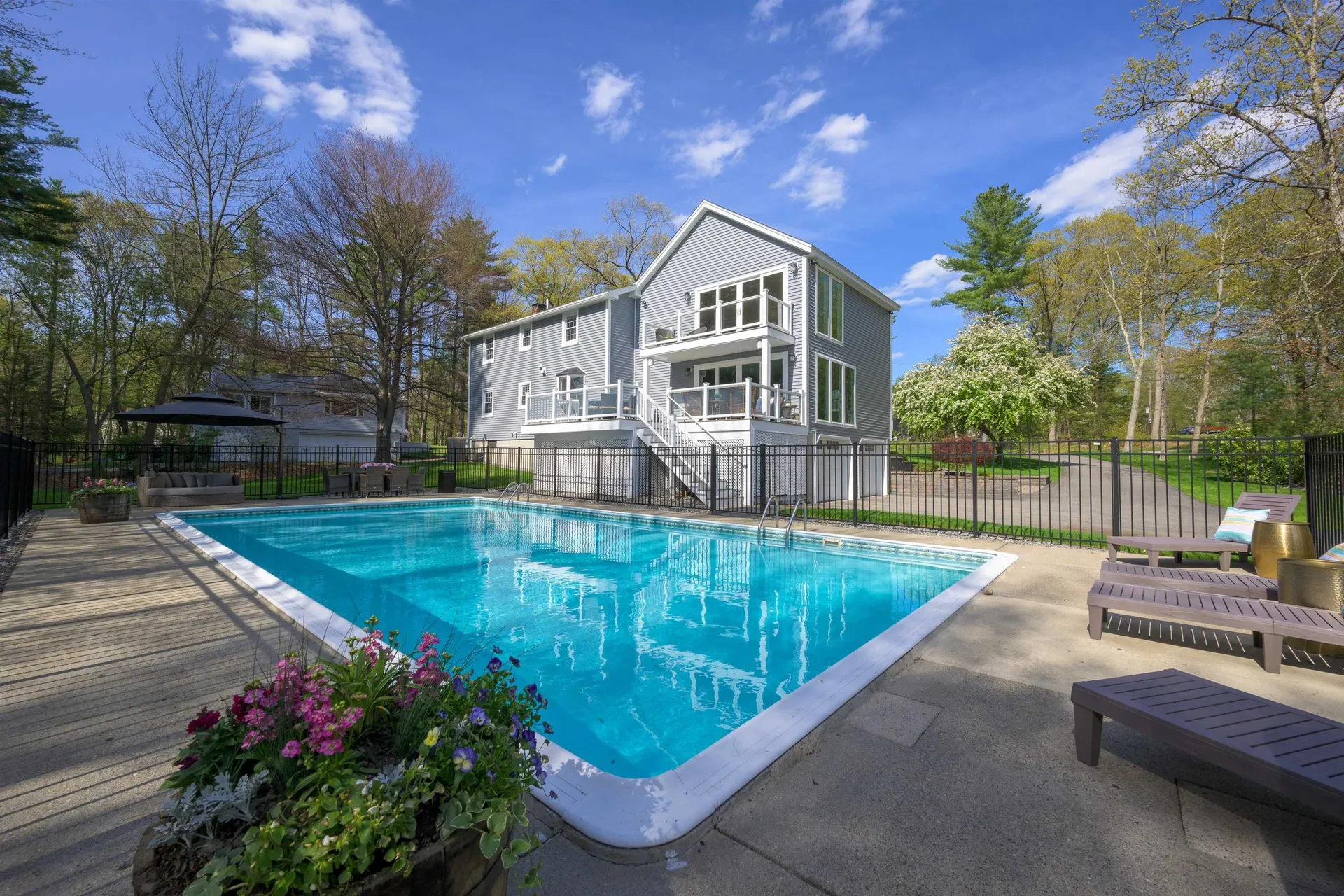 12 Woodvue Road Windham NH 03087