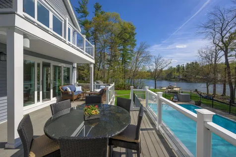 12 Woodvue Road Windham NH 03087