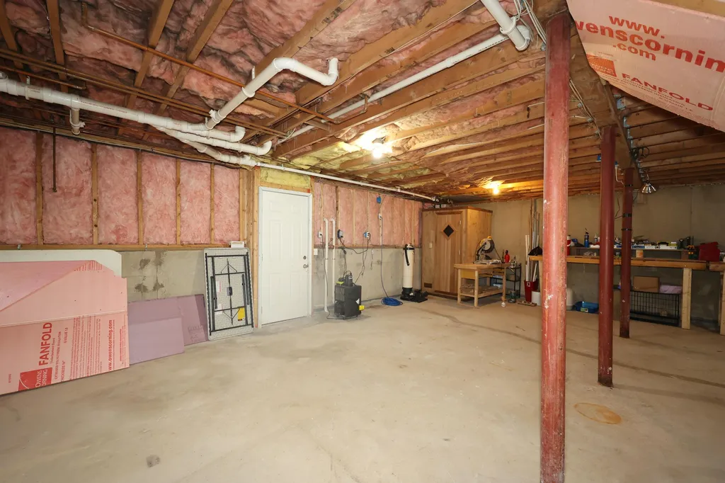 9 Wright Road Derry NH 03038