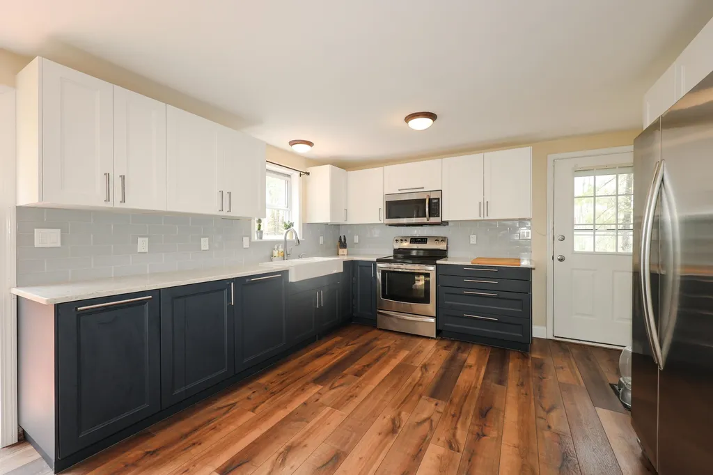 9 Wright Road Derry NH 03038