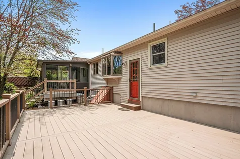 8 Brentwood Avenue Salem NH 03079
