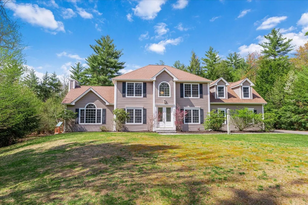 43 Contoocook Lane Peterborough NH 03458