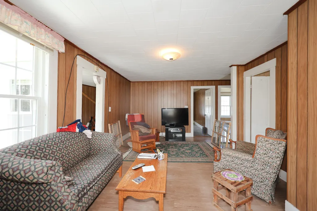 169 Sewalls Falls Road Concord NH 03301