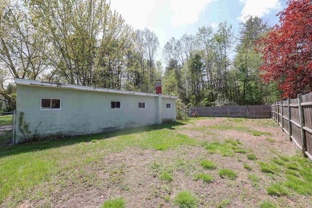 169 Sewalls Falls Road Concord NH 03301