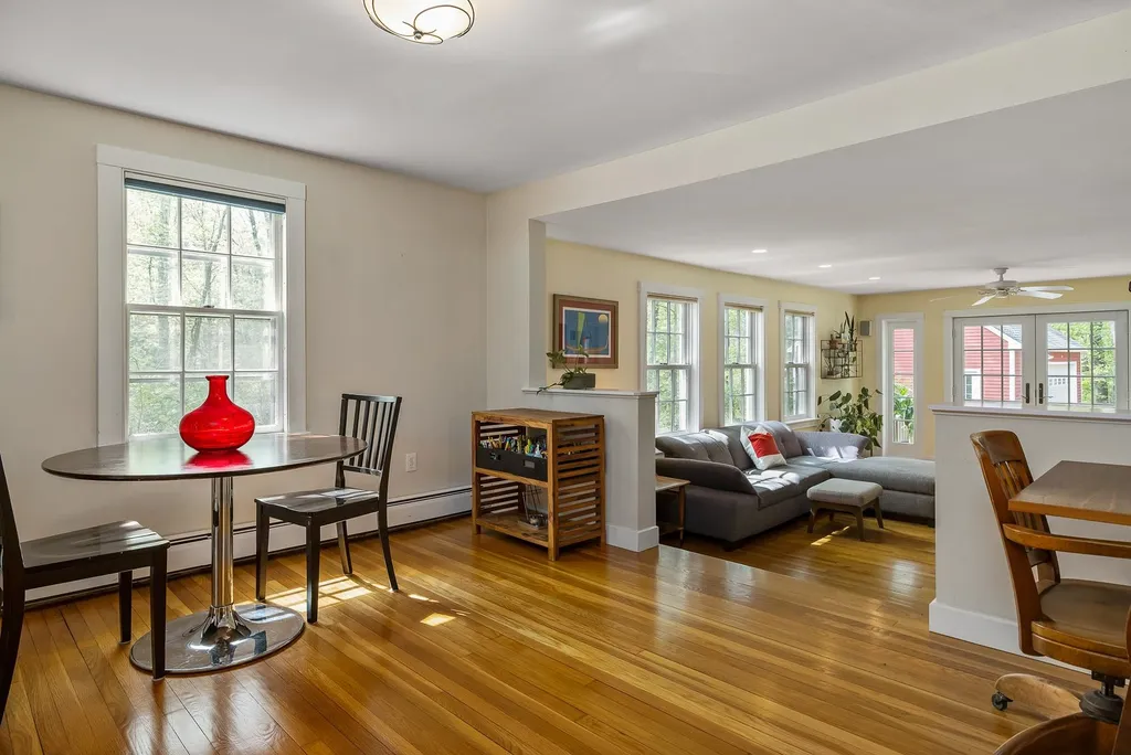 7 Davis Avenue Durham NH 03824