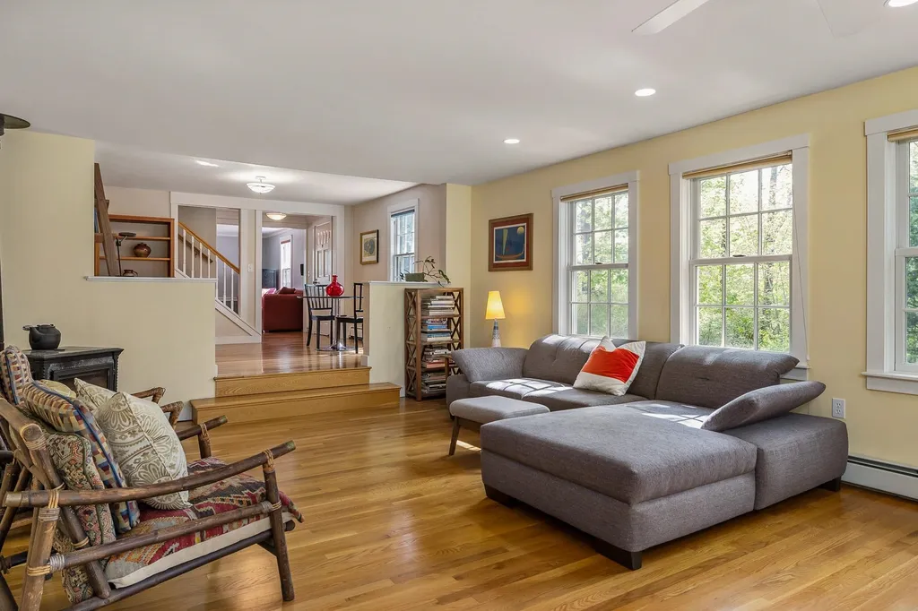 7 Davis Avenue Durham NH 03824