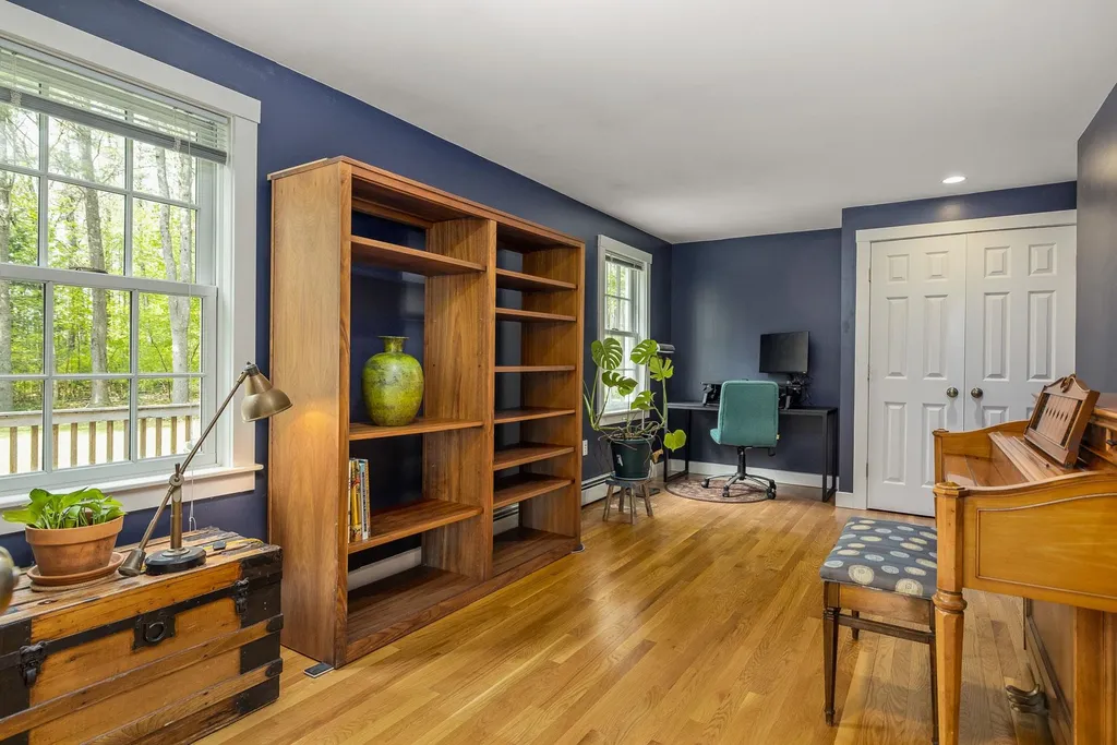 7 Davis Avenue Durham NH 03824